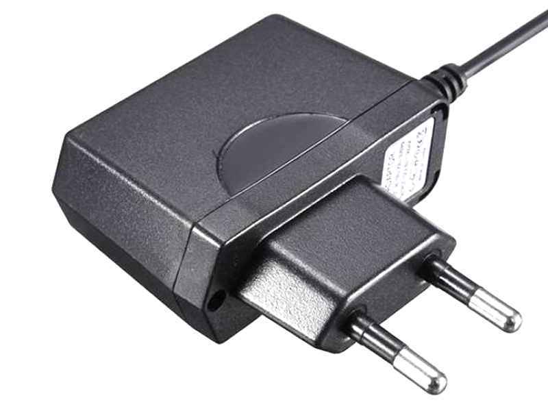 Reekin AC Adapter / Ladegerät für Nintendo SP/DS