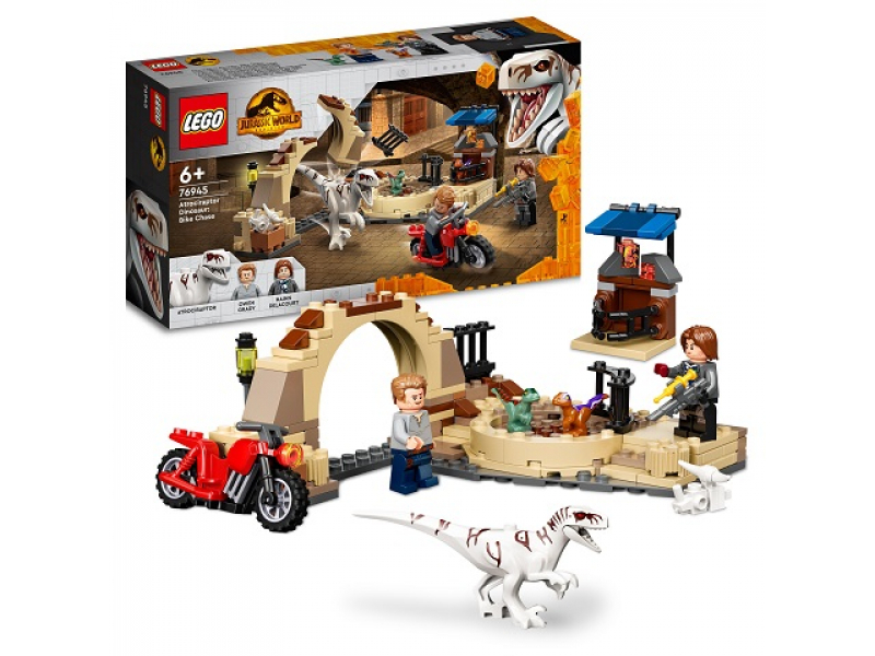 LEGO Jurassic World - Atrociraptor Motorradverfolgungsjagd (76945)